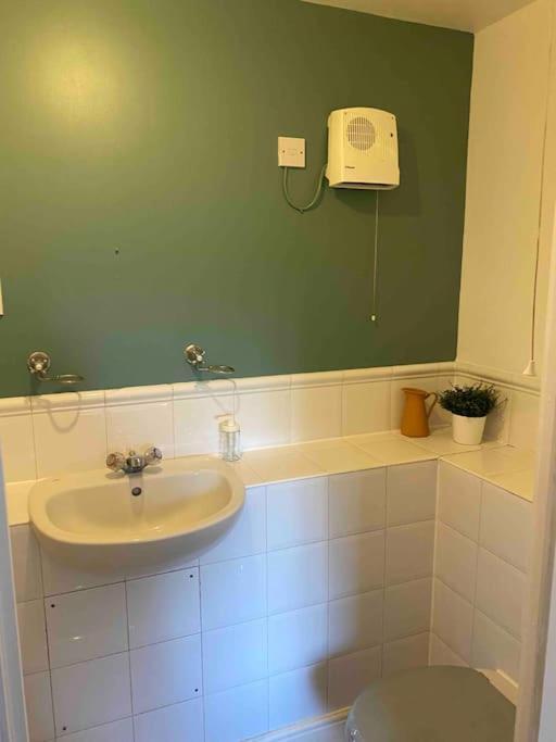 Appartamento Canal-Flat Near Stratford International Station Londra Esterno foto