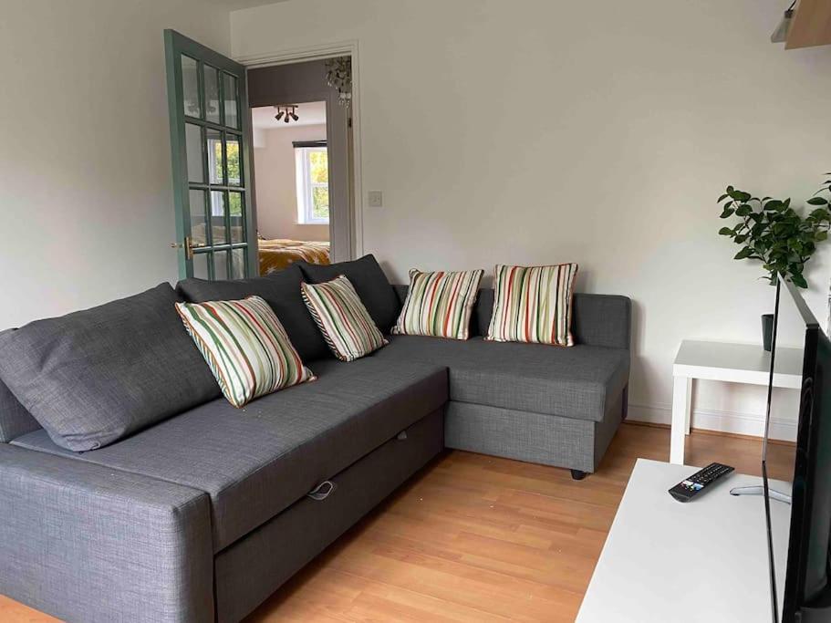 Appartamento Canal-Flat Near Stratford International Station Londra Esterno foto