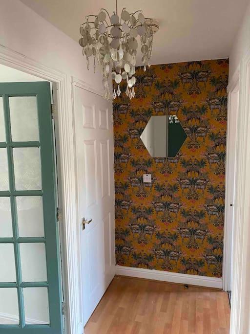 Appartamento Canal-Flat Near Stratford International Station Londra Esterno foto